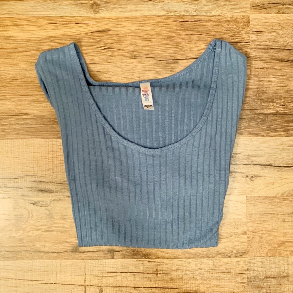 Xxs baby blue lularoe perfect t